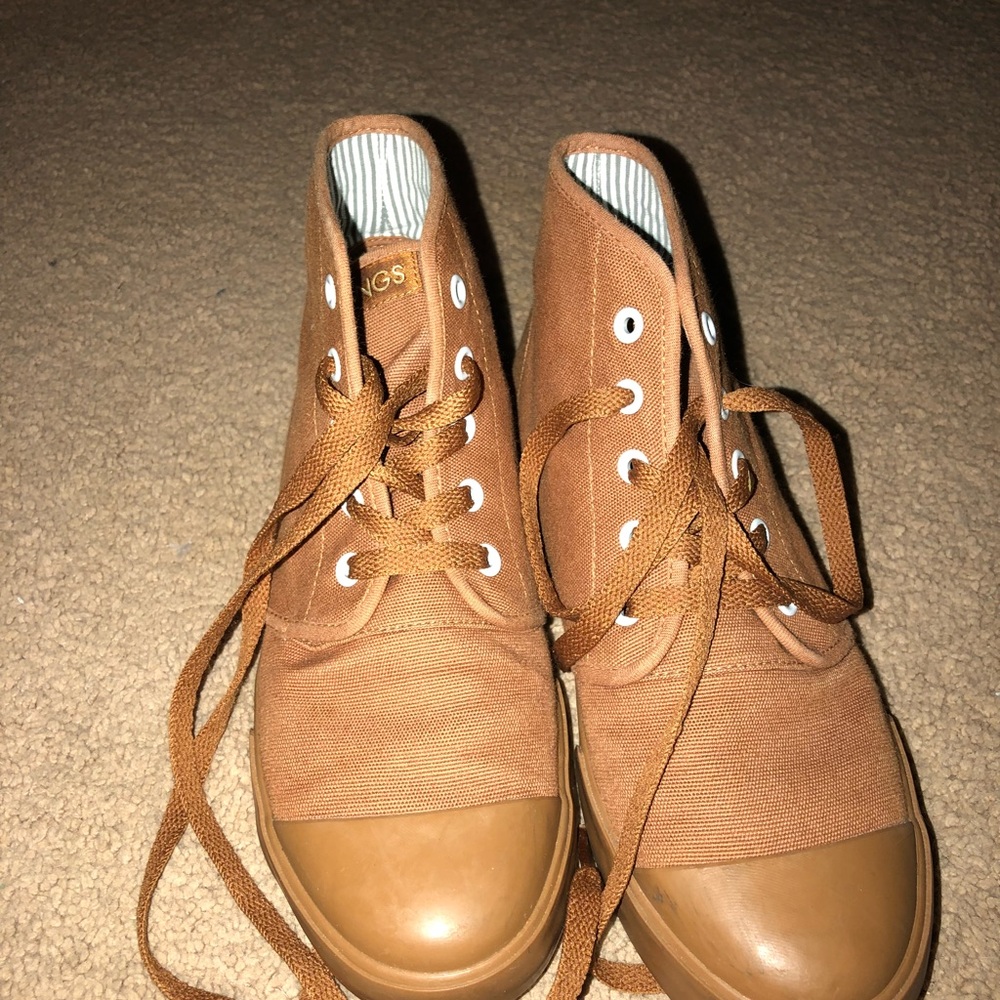 Like new winter shoes